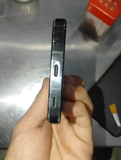Sharp Aquos Sense7 plus