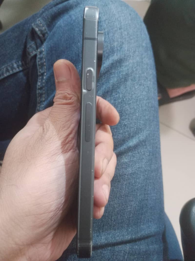 Google Pixel 9 4