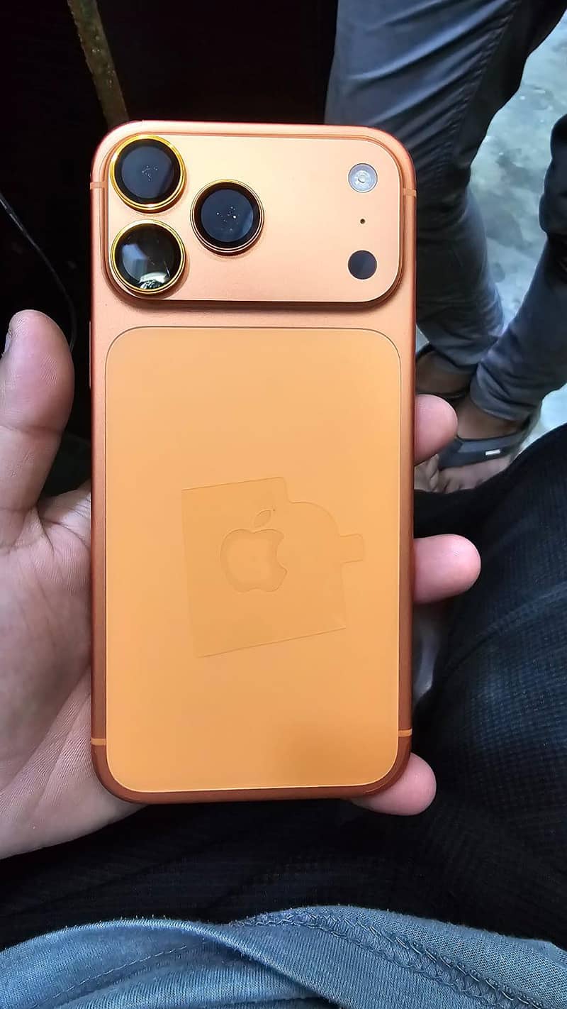 Apple iPhone 17 Pro Max 1