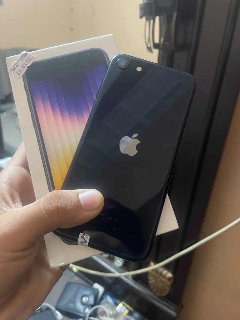 Apple iPhone SE 4