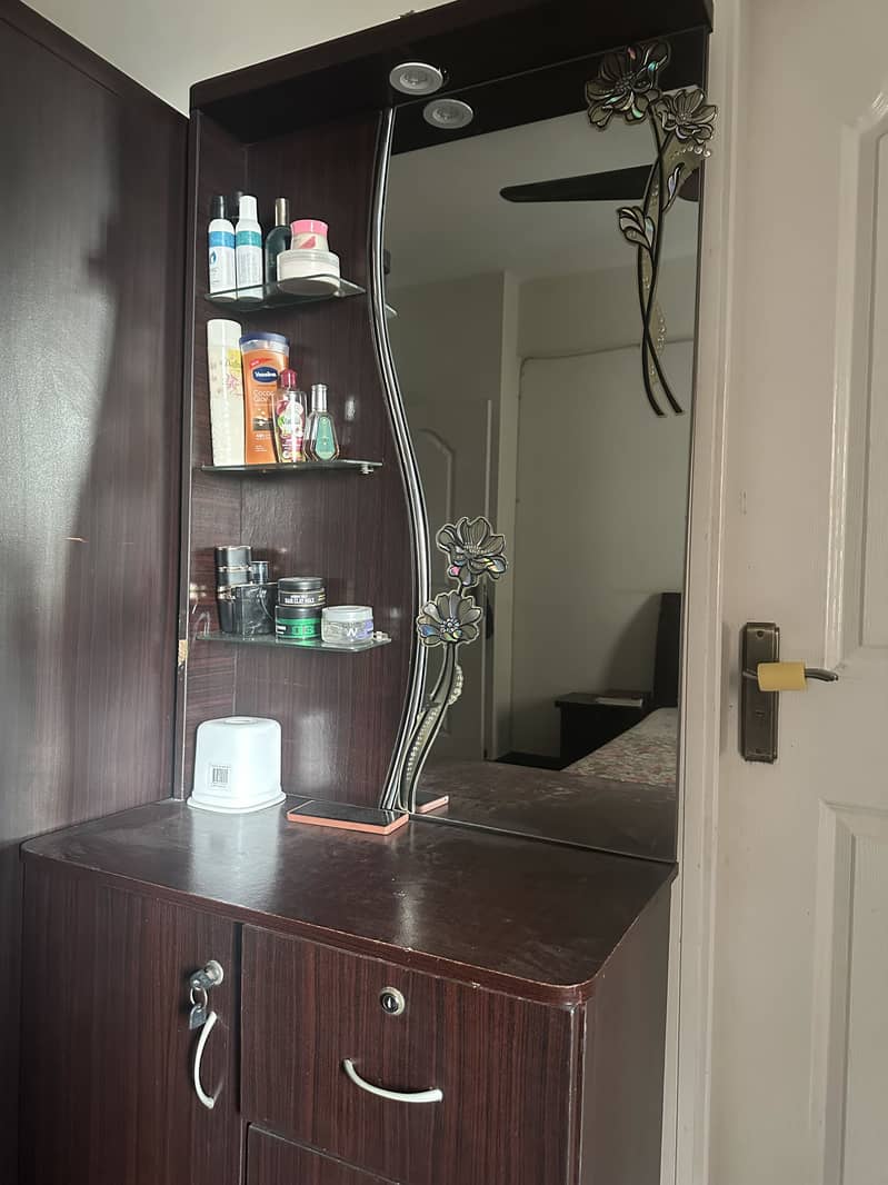 Dressing Table 1