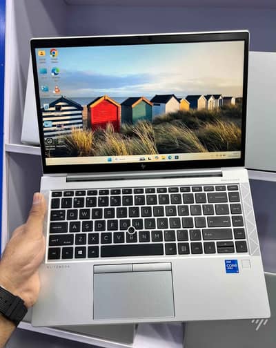 HP ELITEBOOK 830 G7 (CORE I7 10th Gen) 16/256gb NVME