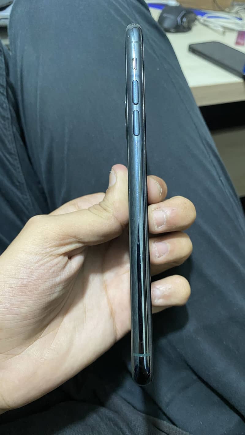 Iphone 11 pro max 5
