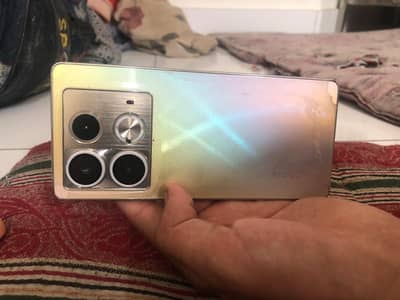 Infinix Note 40