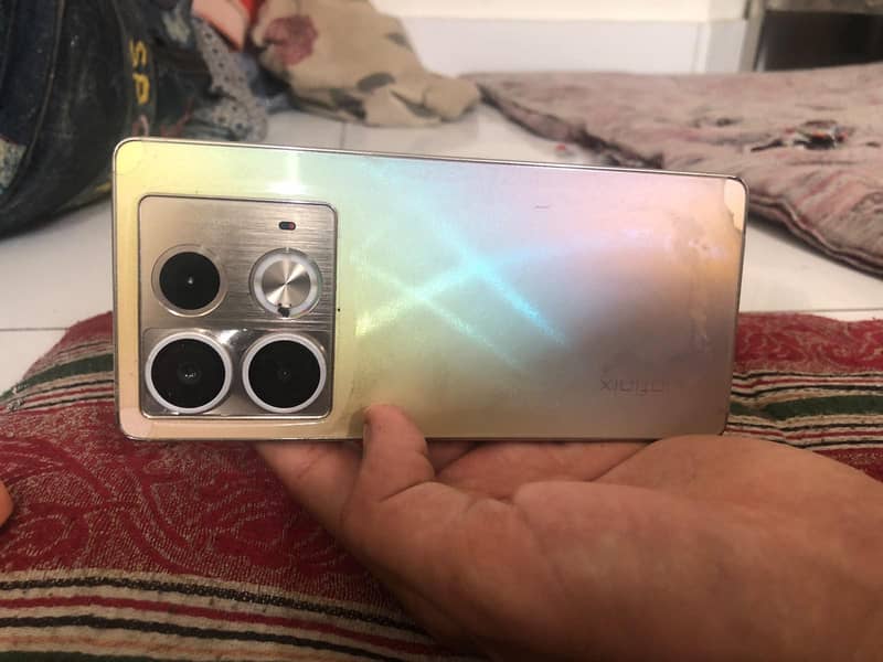 Infinix Note 40 0