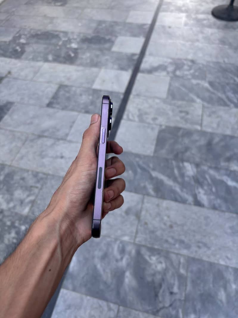 Apple iPhone 14 Pro Max 3