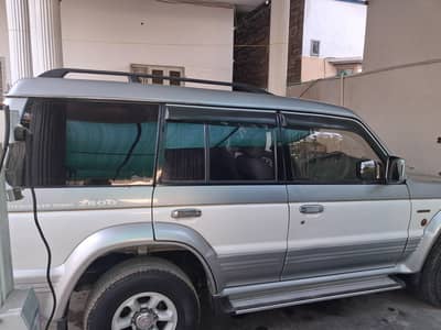Mitsubishi Pajero 1994