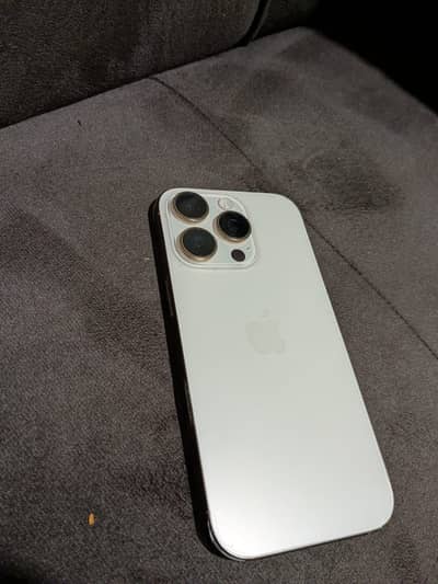 Apple iPhone 16 Pro HK