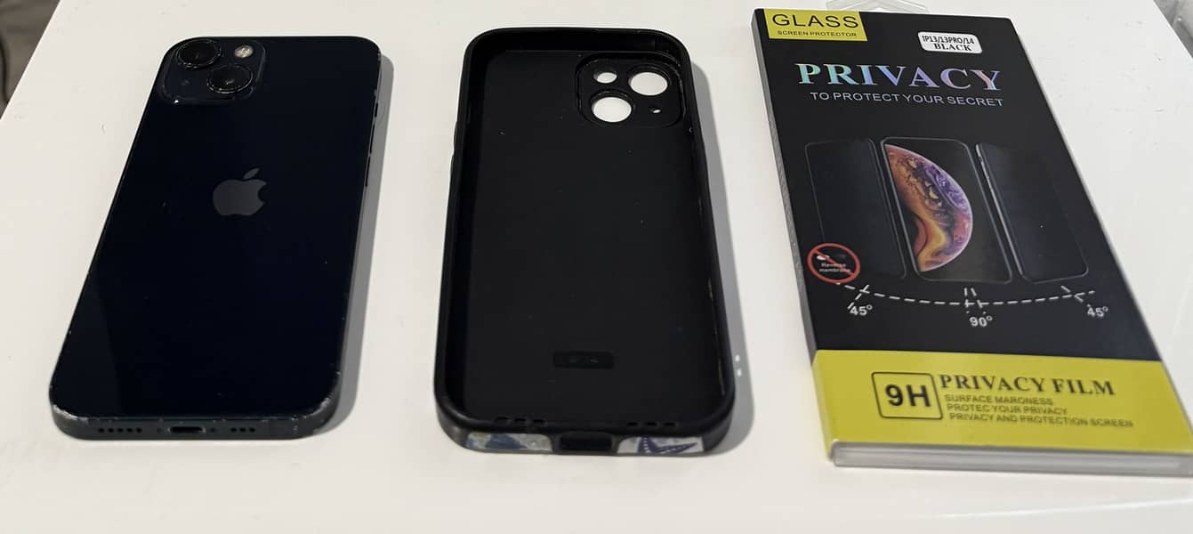 Apple iPhone 13 0