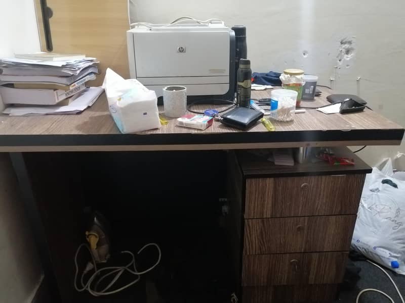 Office Table 3