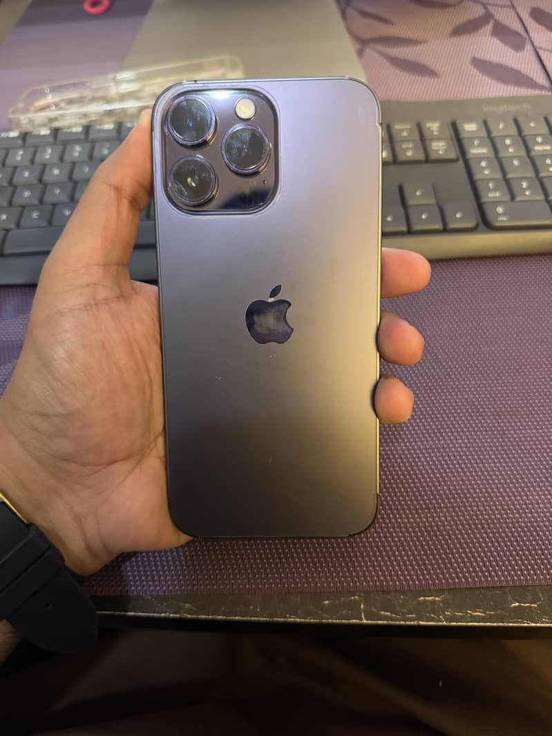 Apple iPhone 14 Pro Max 6