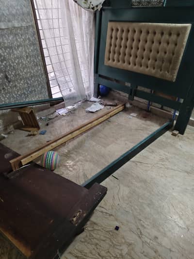 72 x 78" size chinioti heavy wooden bed