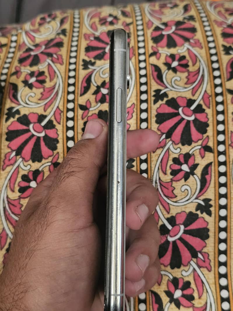 Apple iPhone X 2