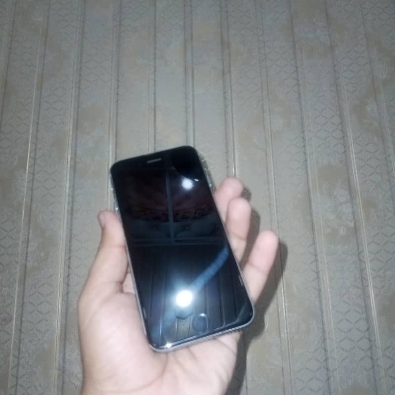 Apple iPhone 6S 0