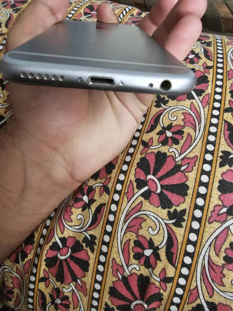 Apple iPhone 6 3