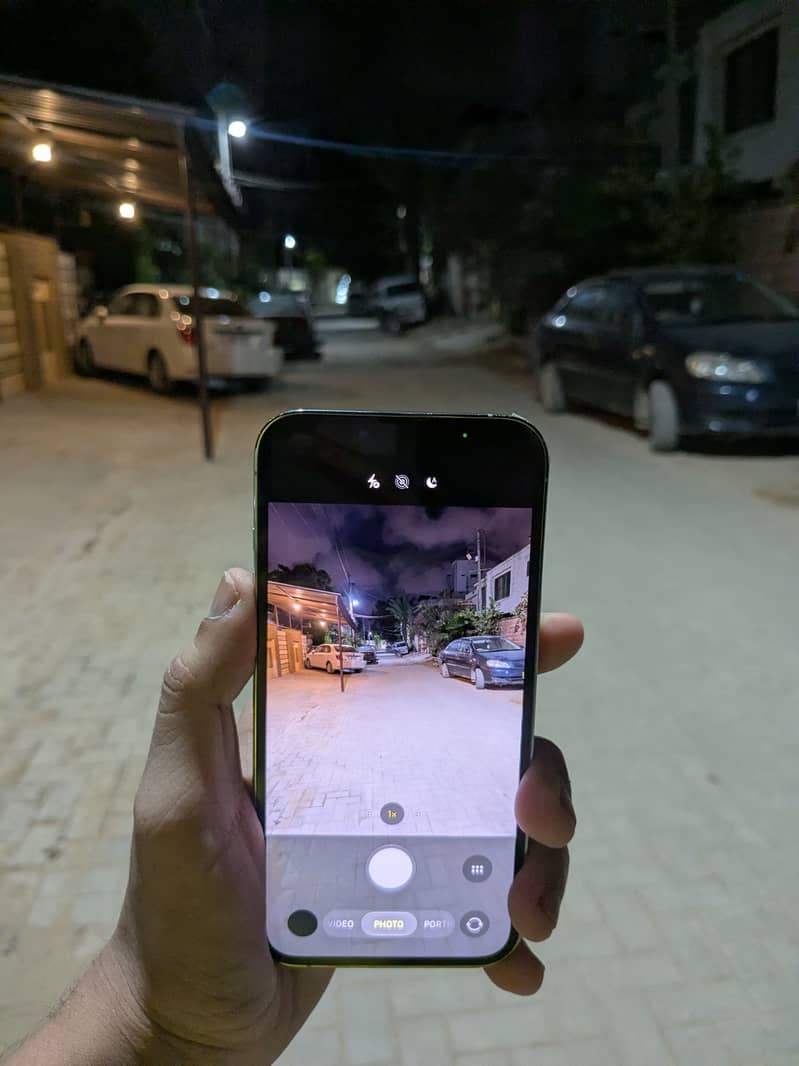 Apple iPhone 13 Pro 4