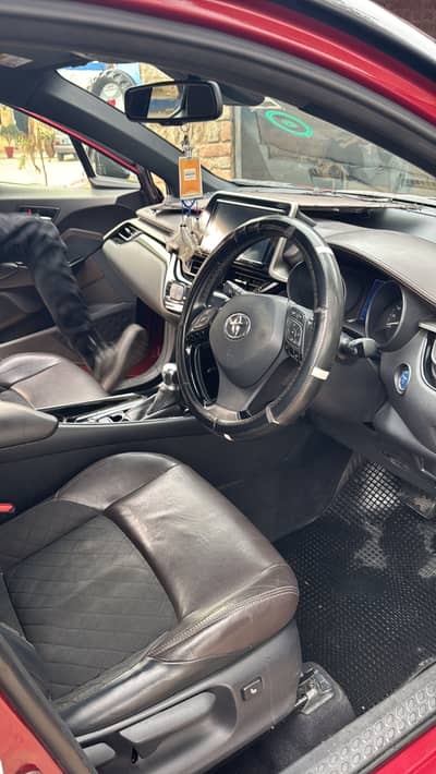 Toyota C-HR 2019