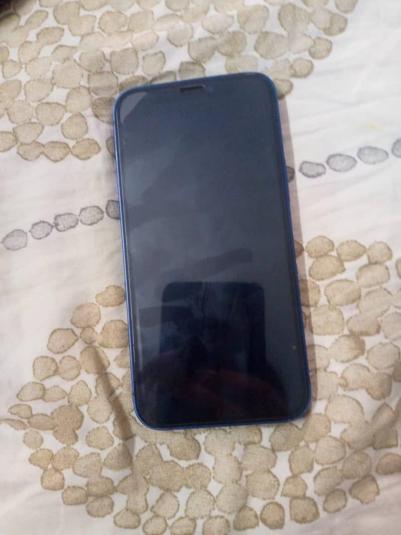 Apple iPhone 12 6