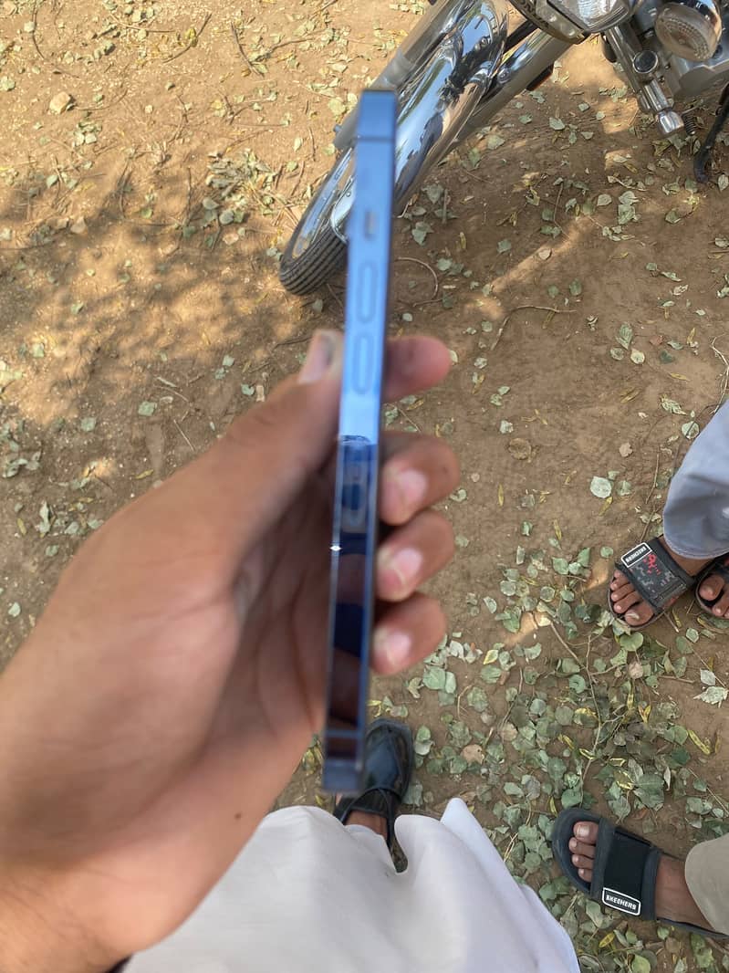 Apple iPhone 13 Pro 3