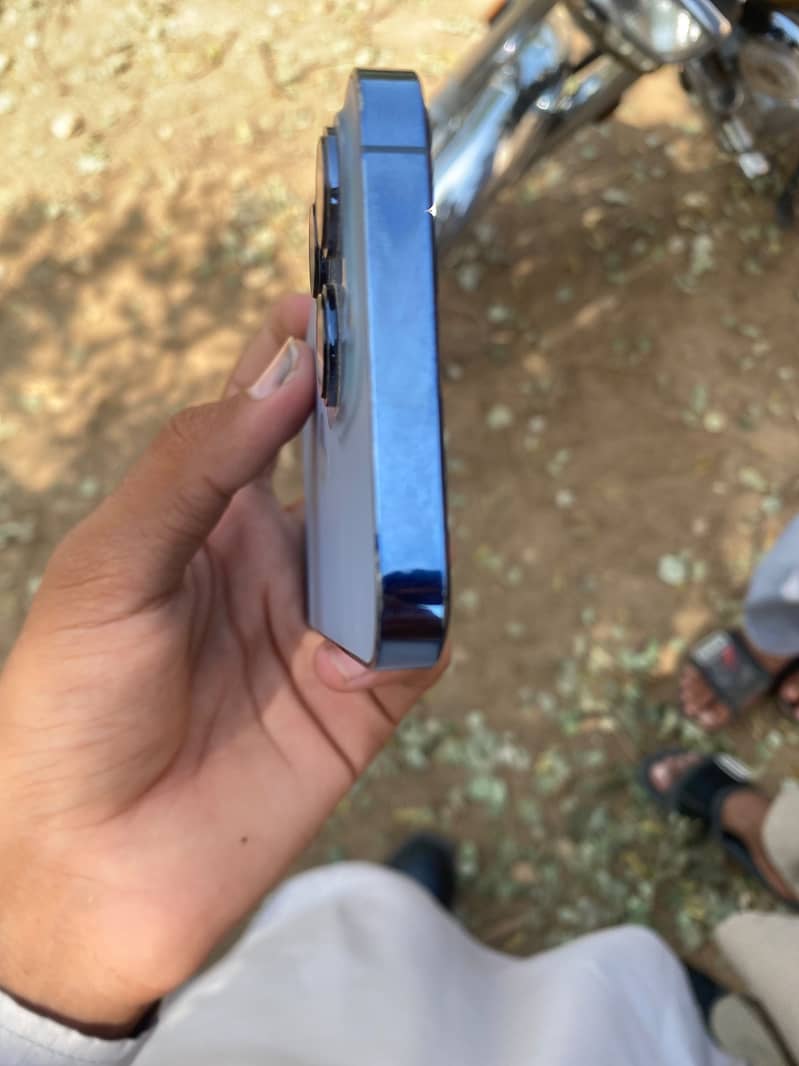 Apple iPhone 13 Pro 6