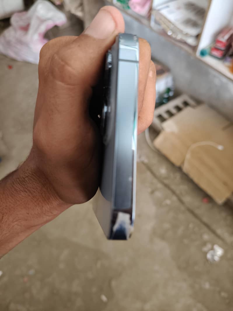 Apple iPhone 13 Pro Max 5