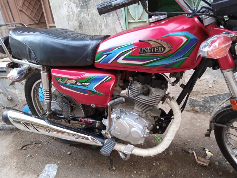 united 125 7