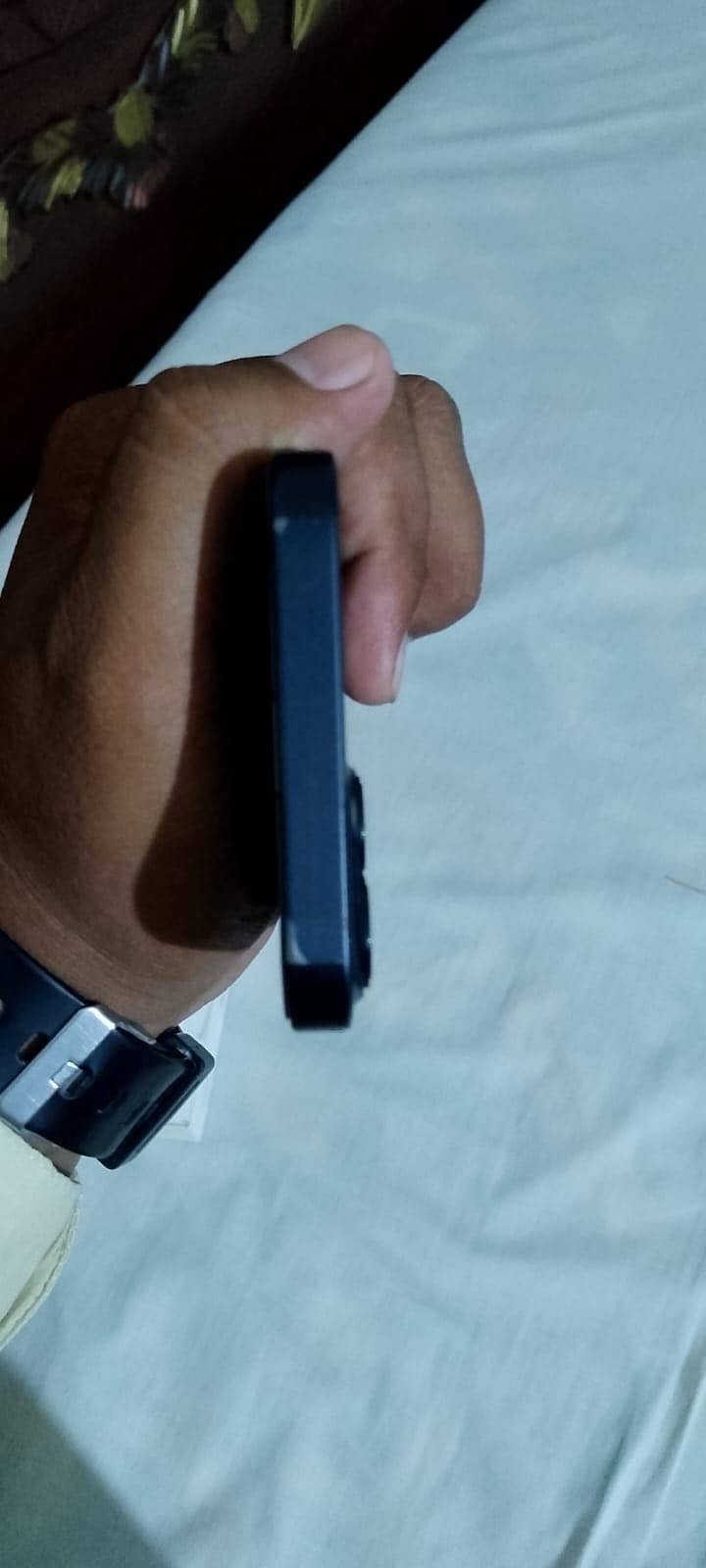 Apple iPhone 13 4