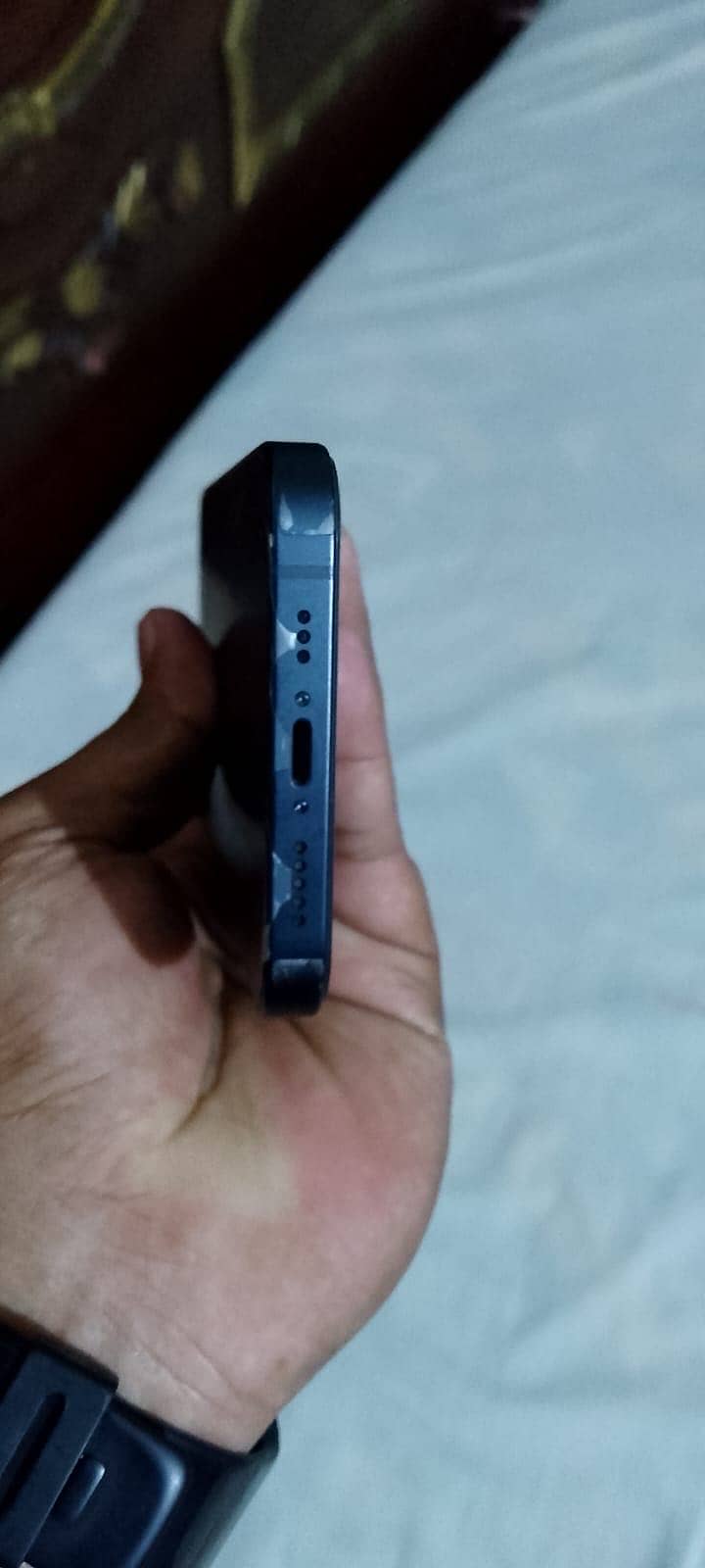 Apple iPhone 13 6