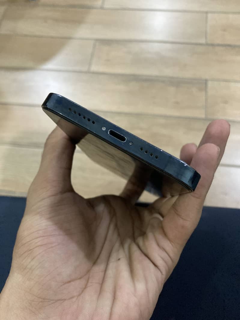 Apple iPhone 12 Pro Max 1