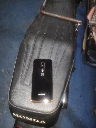 One Plus 7T Pro McLaren 12+4_256