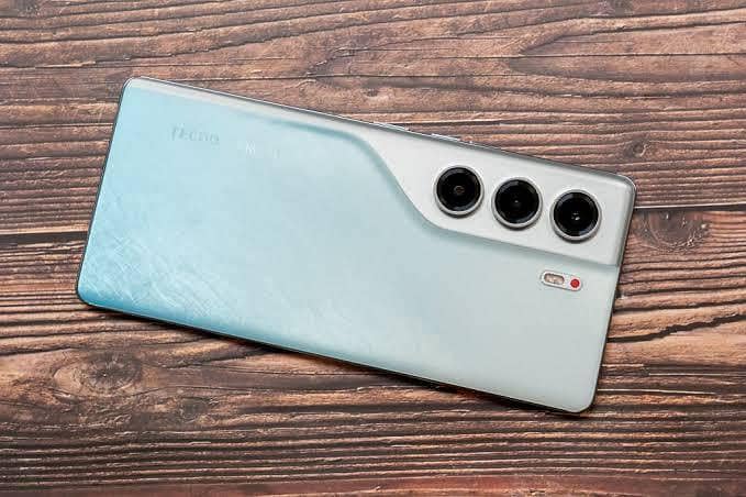 Tecno CAMON 40 Pro 3