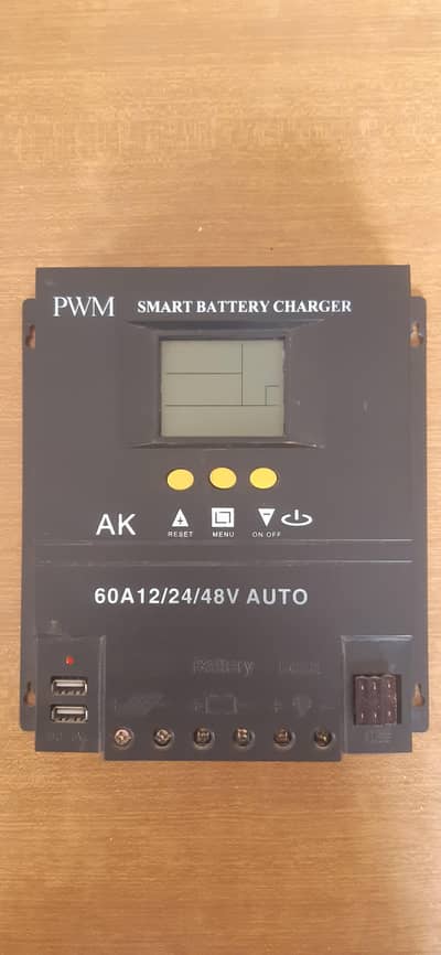 Smart Battery Charger, MPPT, Smart solar to Battery charger.