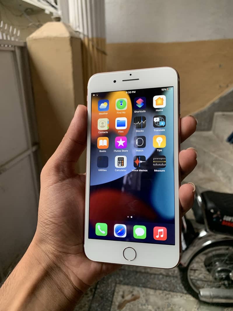 Apple iPhone 7 Plus 2