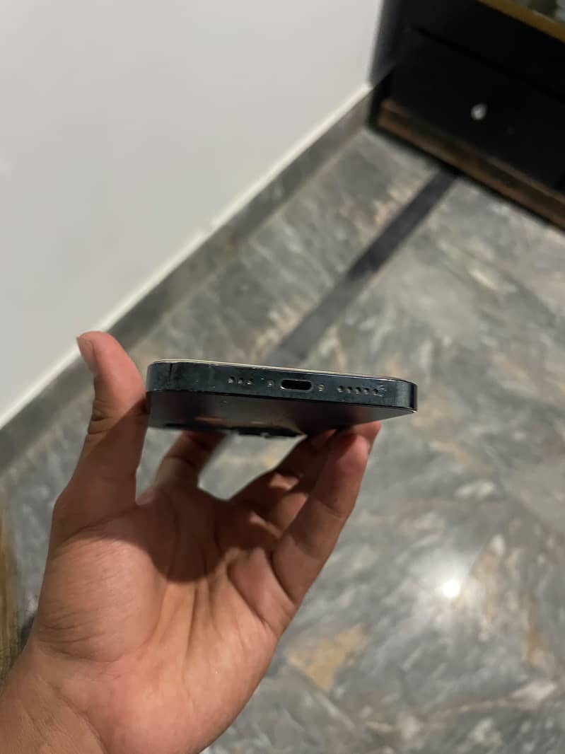 Apple iPhone 12 Pro JV 3