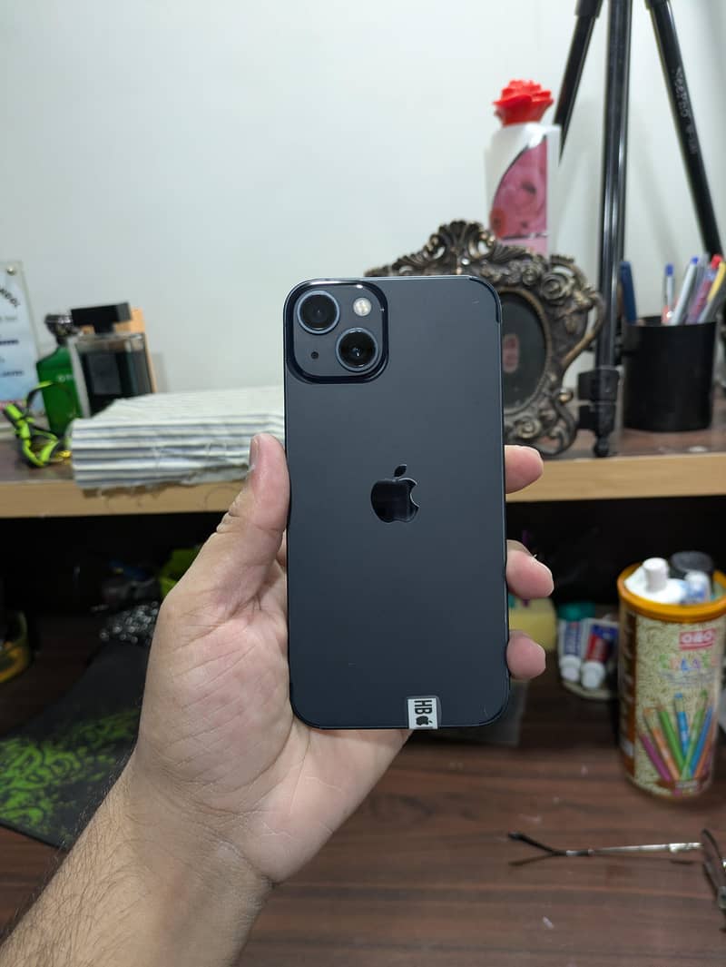 Apple iPhone 13 0
