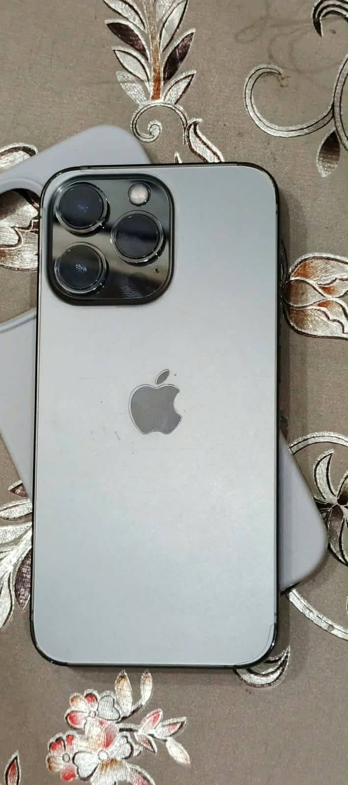 Apple iPhone 13 Pro 0