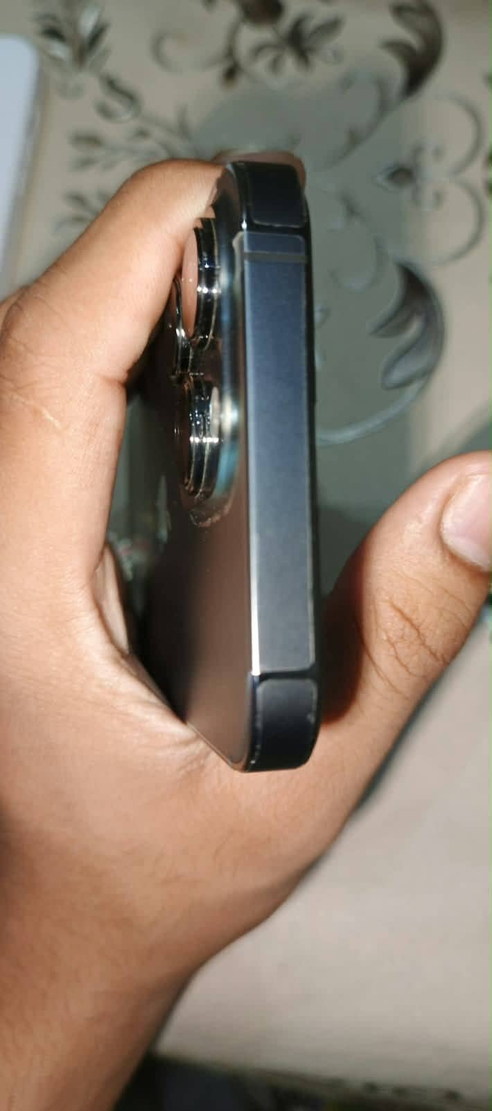 Apple iPhone 13 Pro 2