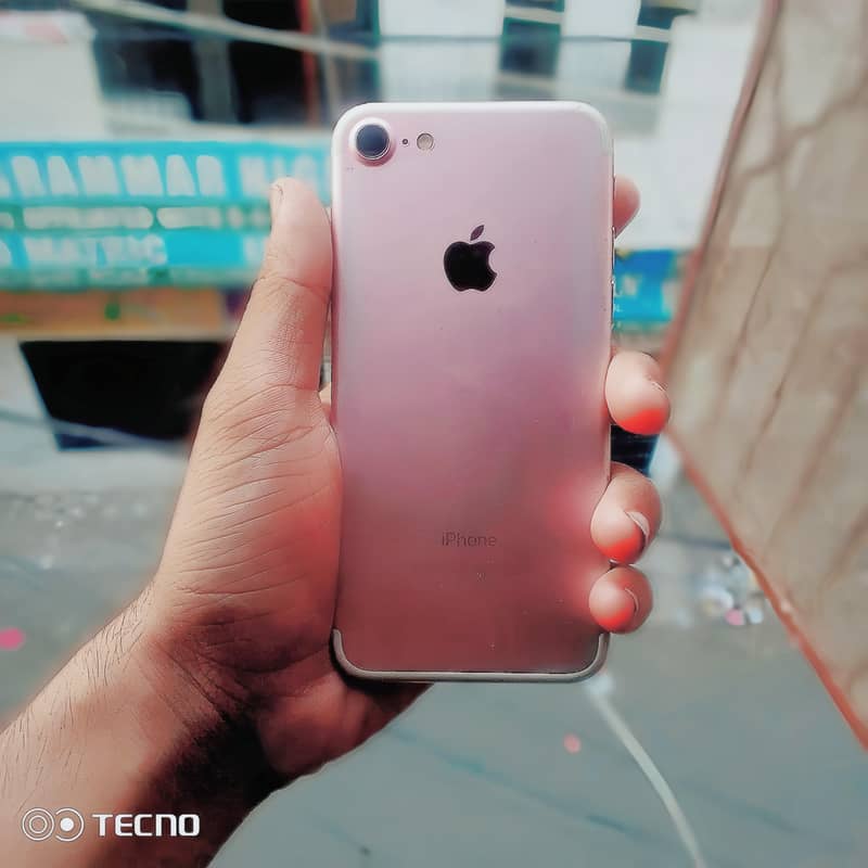 Apple iPhone 7 Bypass 1