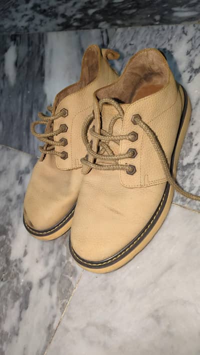 brown shoes