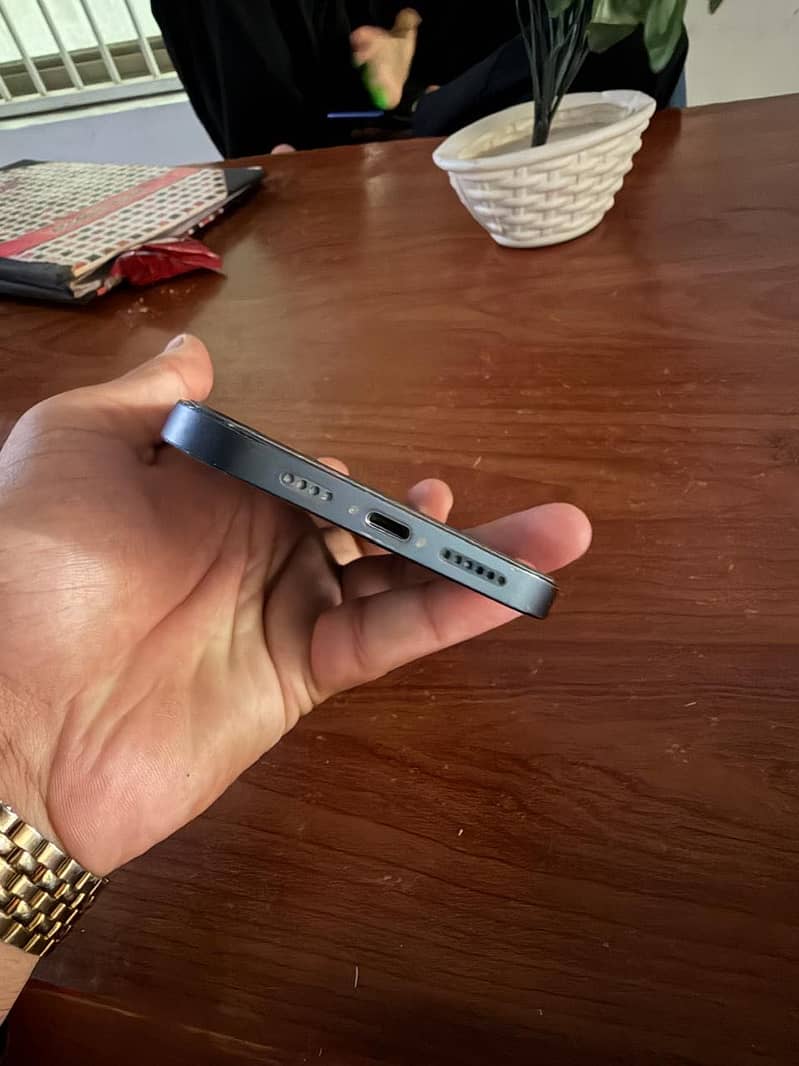 Apple iPhone 12 Pro Max 3