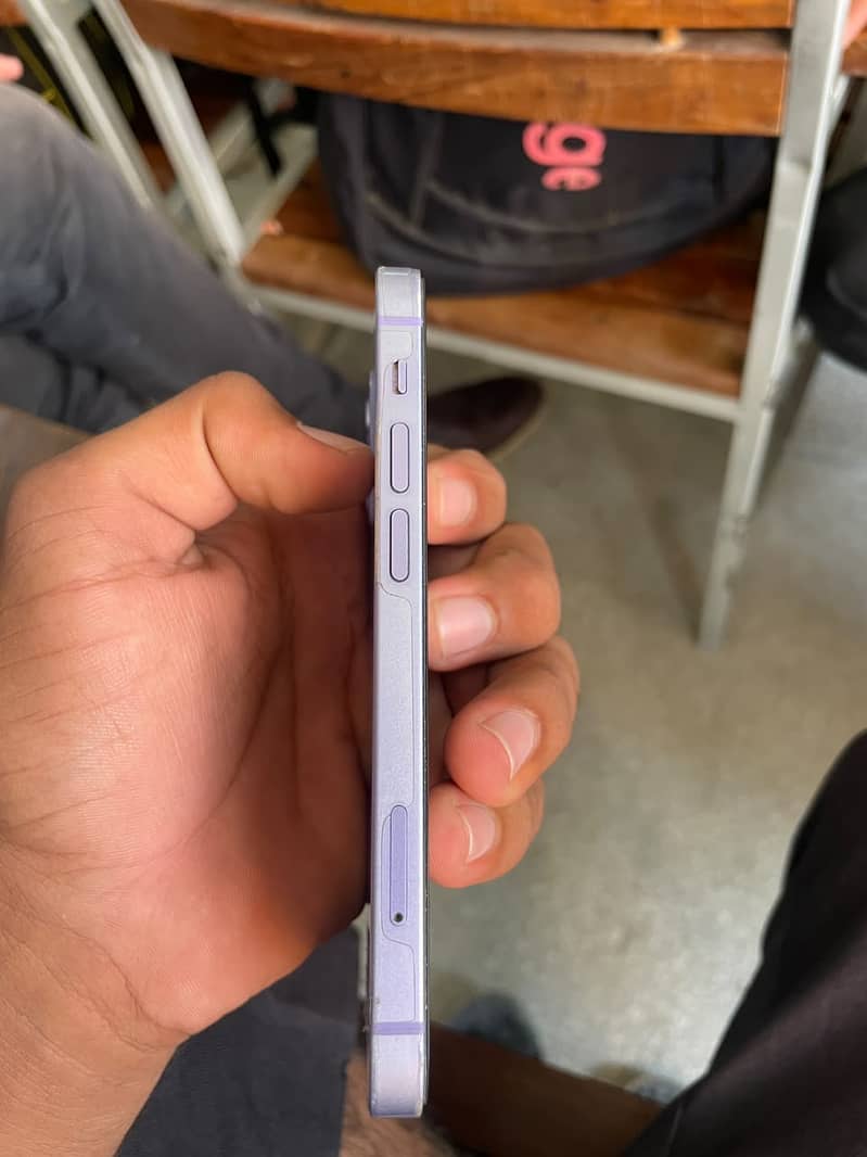 Apple iPhone 12mini 4