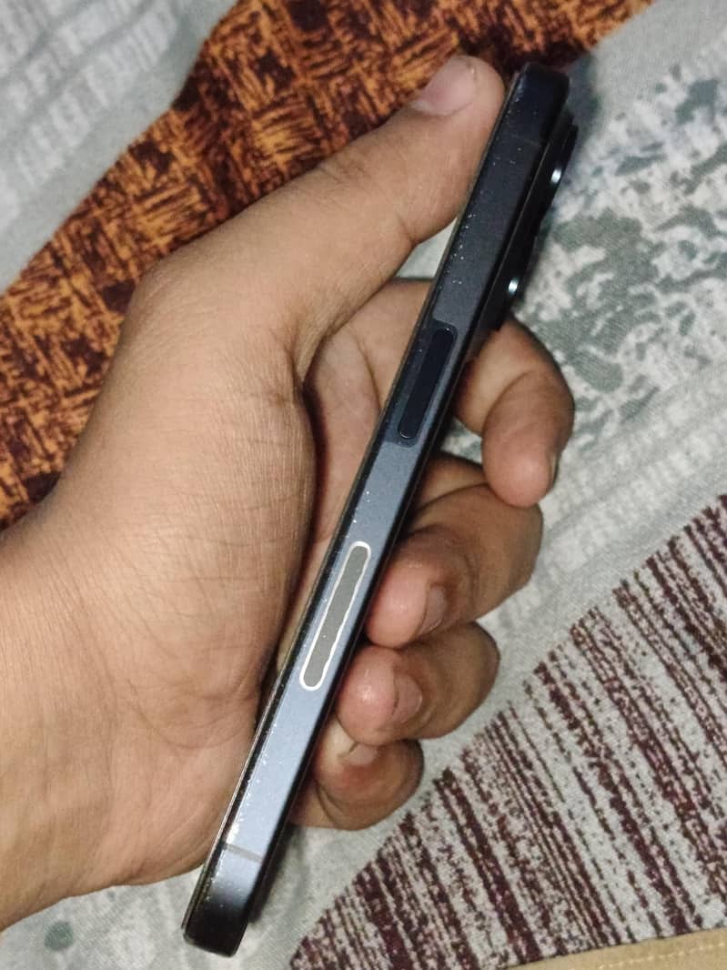 Apple iPhone 15 Pro 5