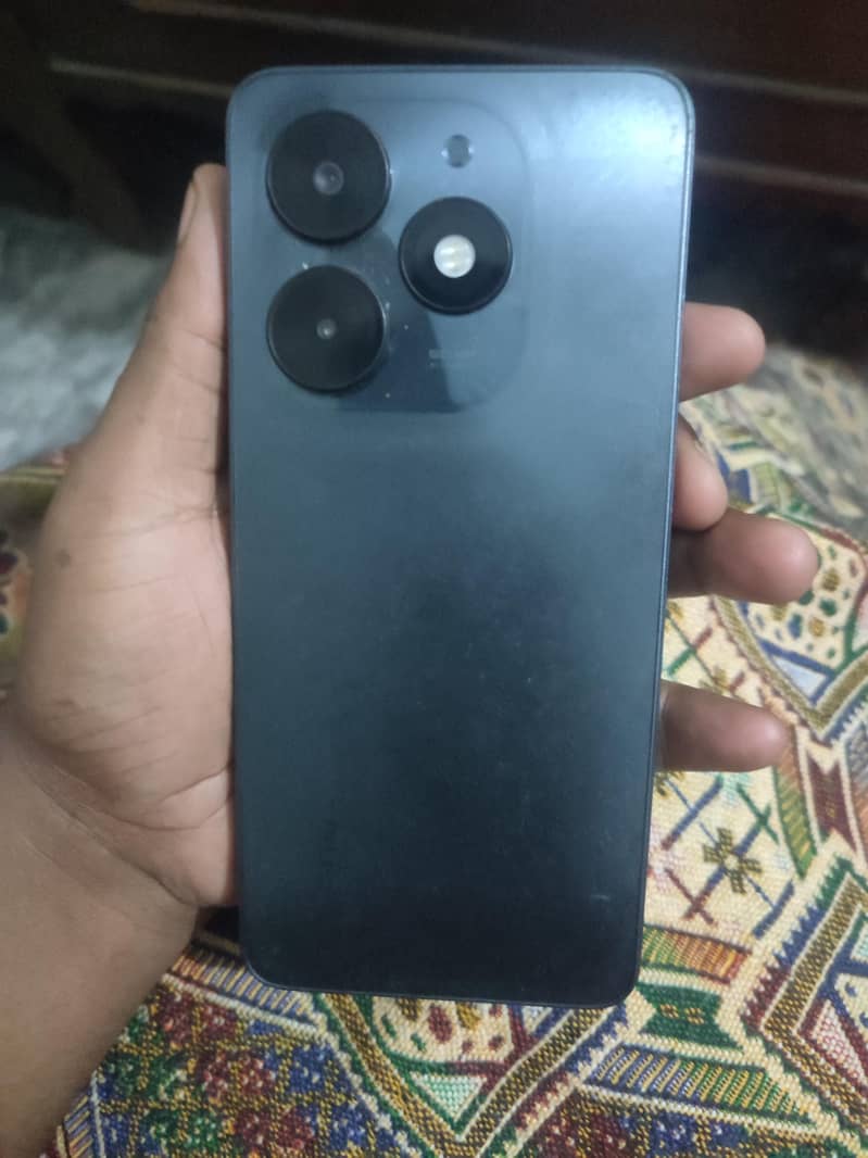Tecno Spark 20C 3