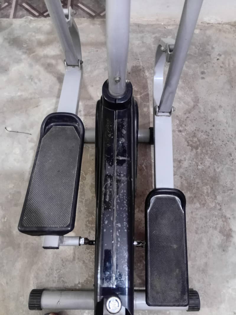EXERCCISE CYCLE MACHINE 2