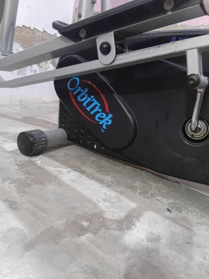 EXERCCISE CYCLE MACHINE 3