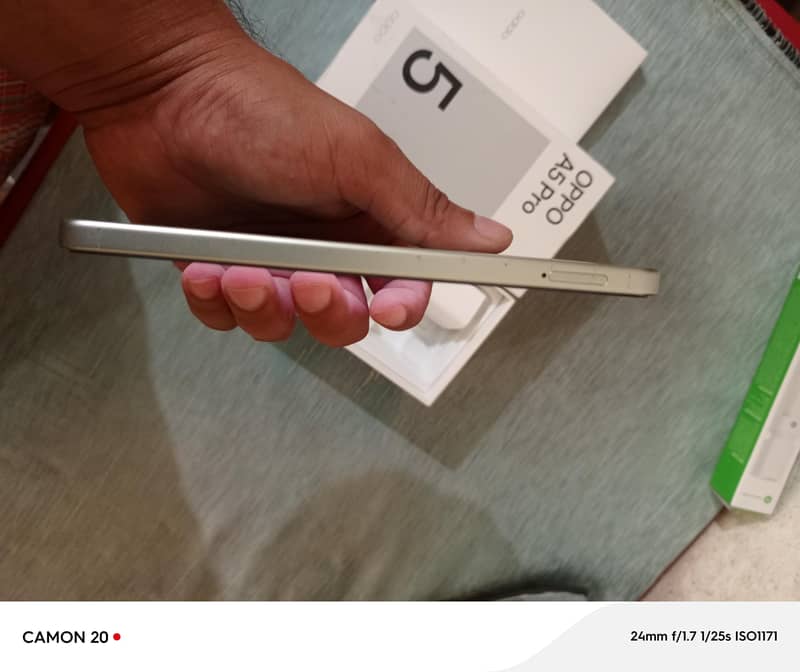 OPPO A5 Pro 3