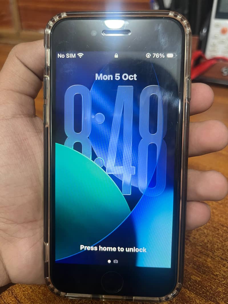 Apple iPhone SE 0