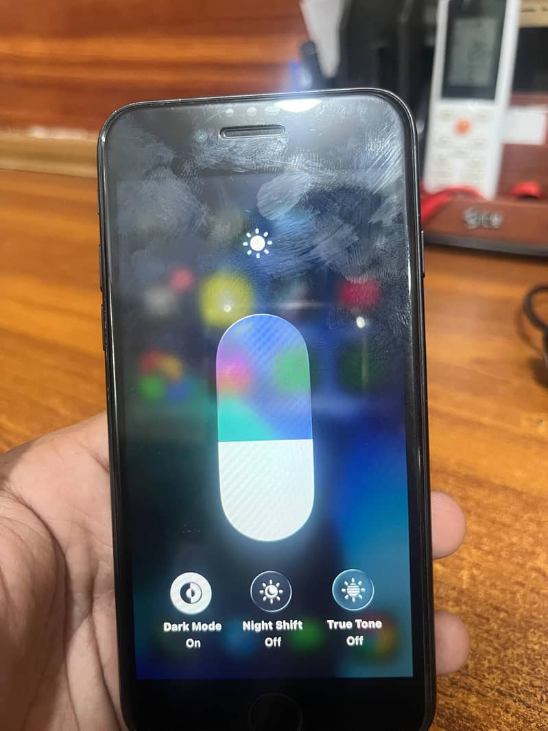 Apple iPhone SE 7