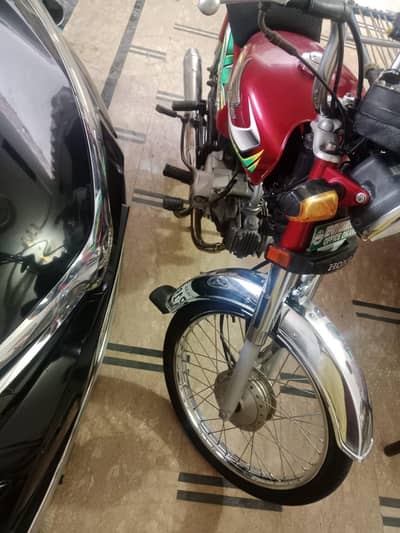 achcha yaar motorcycle bilkul saaf hai
