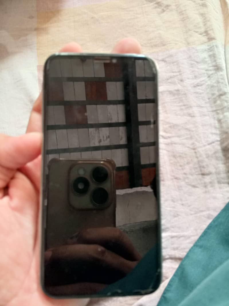 Apple iPhone X 5